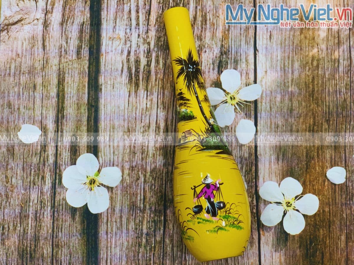 Meticulously Handcrafted Lacquer Vase | Traditional Vietnamese Countryside Motif