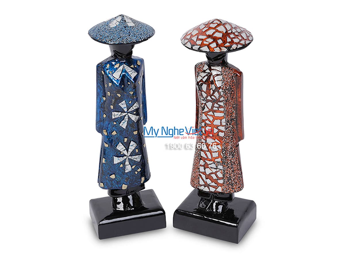 Exquisite Lacquered Wooden Figurine of Vietnamese Ao Dai Maiden | Handcrafted Eggshell Inlay