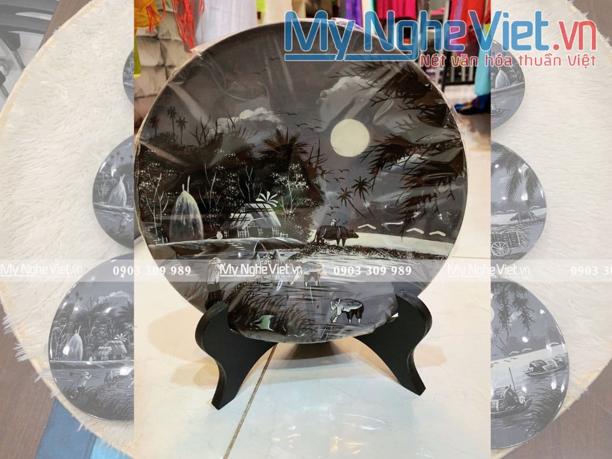 Exclusive Handcrafted Lacquerware Plate | Black & White Countryside Scene