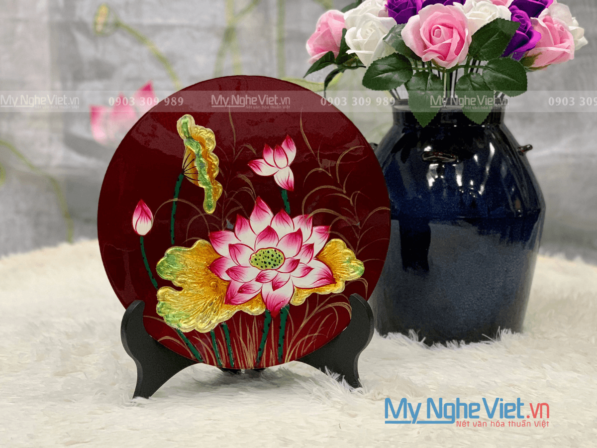 Elevated Embossed Lotus Blossom Lacquer Plate | Meticulous Vietnamese Lacquer Art